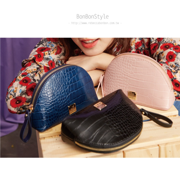 SALE! RB Saint Laurent Cosmetic Case-Pink - Picture 3 of 7